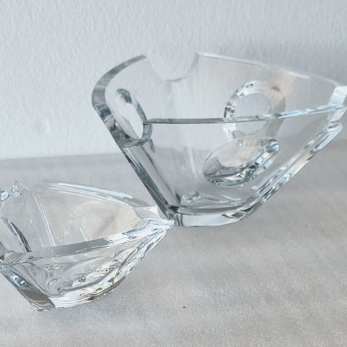 Crystal bowl and 2 ashtrays set new, heavy construction