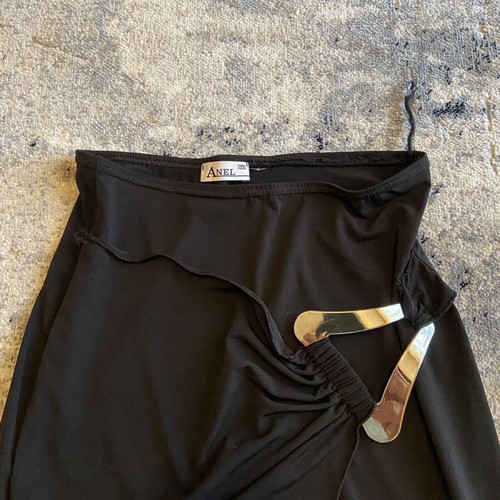 Anel black skirt with gold detail and slit like new