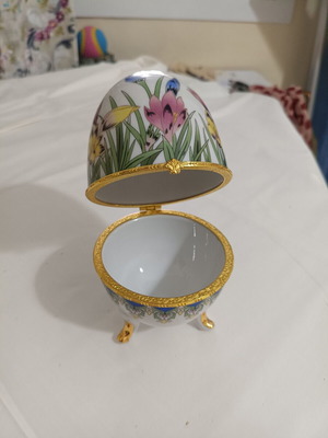 Limoges decorative egg 18cm height