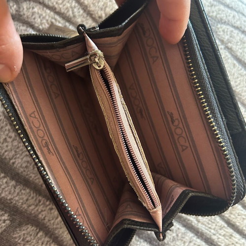 Doca black wallet used