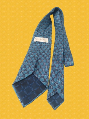 Nina Ricci silk tie like new, blue with classic pattern