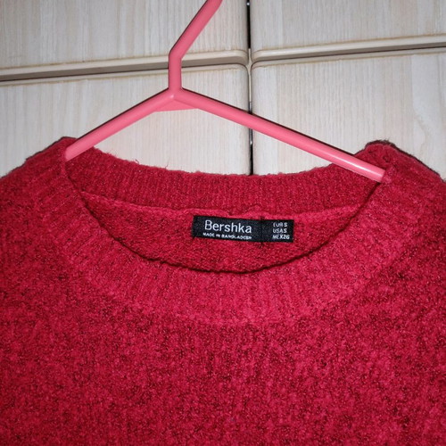 Knitted red sweater used size S
