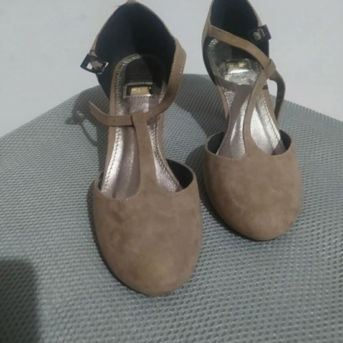 Suede women's pumps like new, beige, size 38