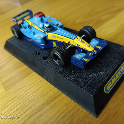 Renault F1 limited edition model car like new