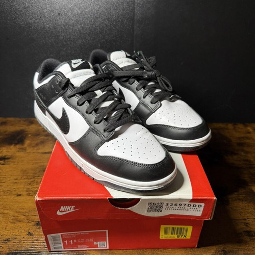Nike Dunk Low Retro sneakers, size 45.5, black and white