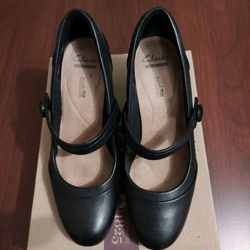 Γόβες Μπαρέτα Clarks γνήσιο δέρμα μαύρες σαν καινούργιες, νούμερο 39