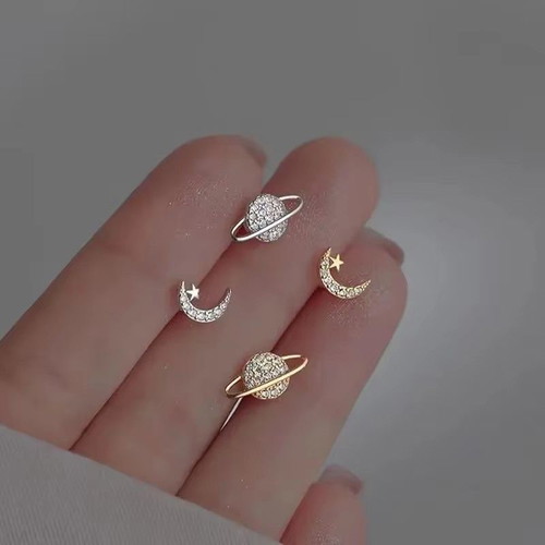 women's earrings made of stainless steel and zirconia