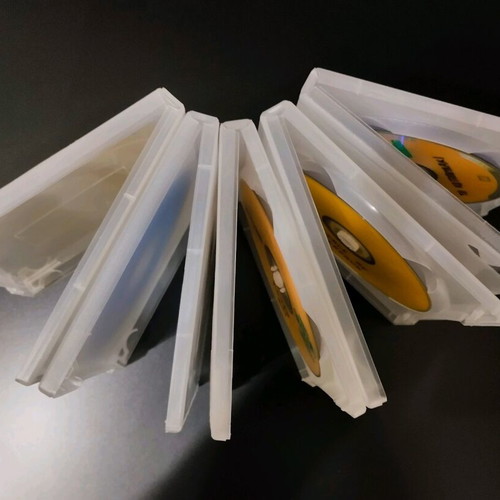 DVD cases white like new, pack of 5 pieces