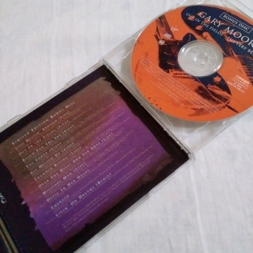 Gary Moore 2CD used with 2-3 light scratches