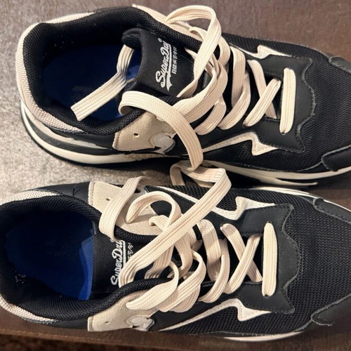 Superdry sneakers athletic like new, size 39.5-40, black and white