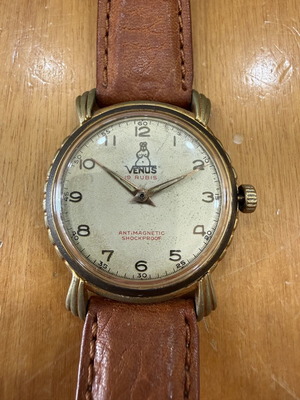 Venus mechanical wristwatch used, gold color
