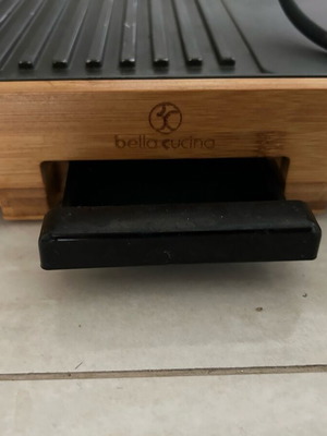 Γκριλιέρα ηλεκτρική μεγάλη σαν καινούργιο με βάση bamboo