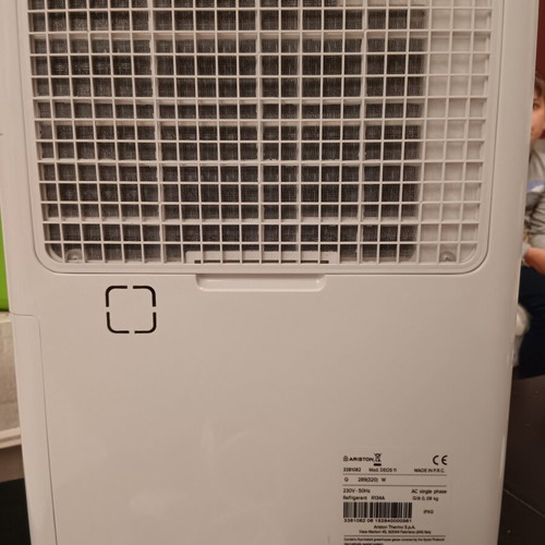 Ariston dehumidifier lightly used