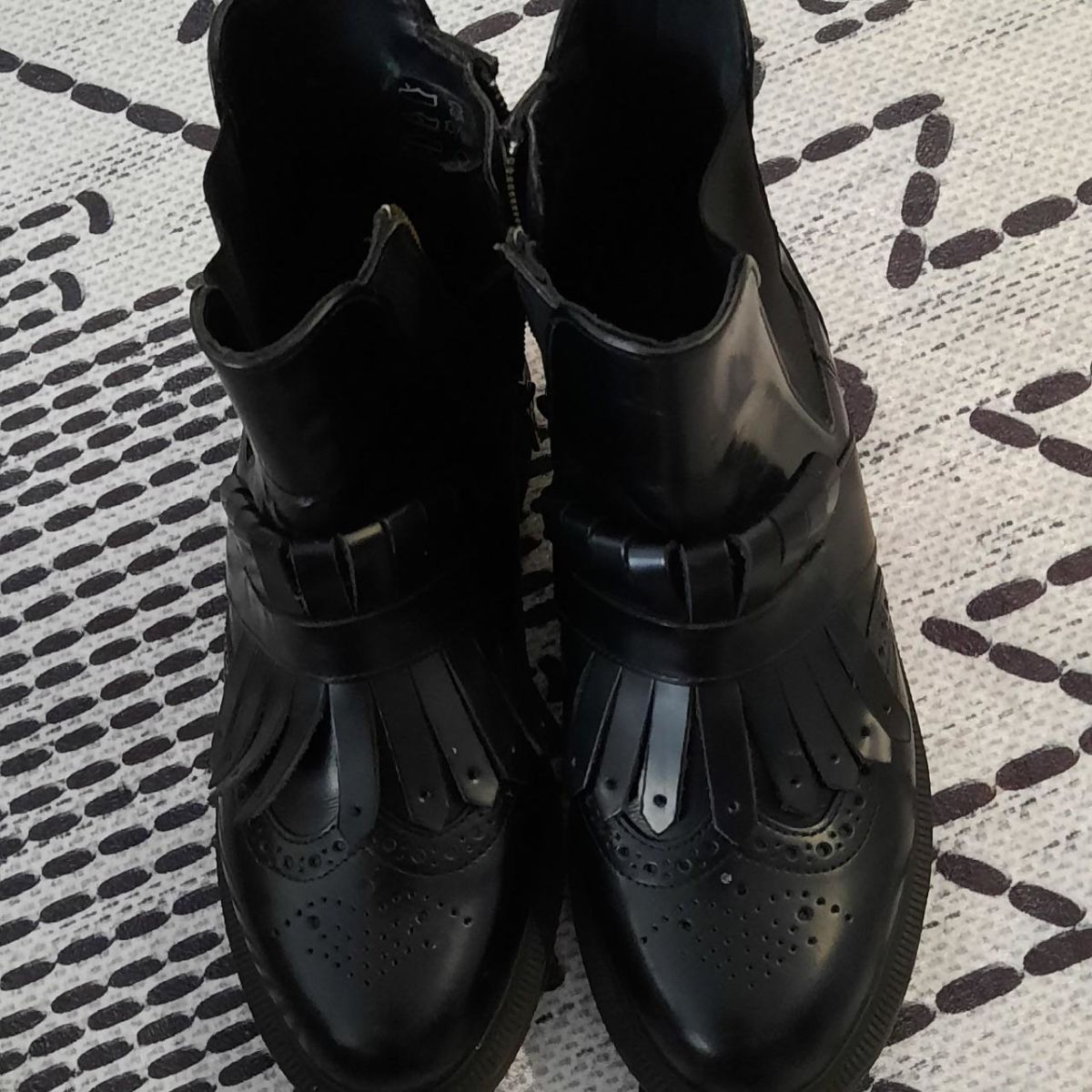 Tina polished clearance smooth dr martens