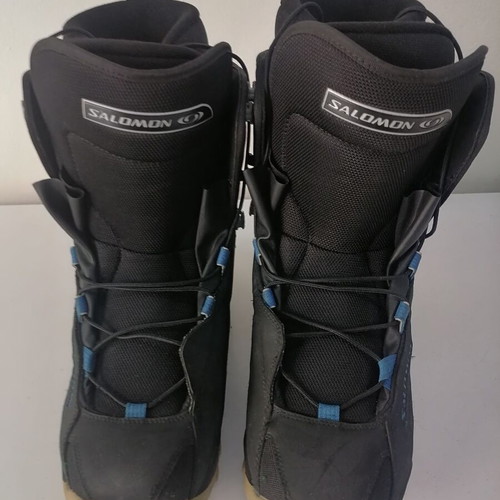 Salomon snowboard with bindings and boots size 44 used