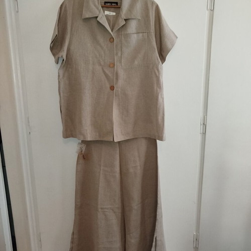Lauren Vidal beige skirt blouse jacket set new
