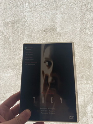 They DVD used, thriller with subtitles