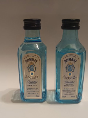 Bombay Gin miniatures, 2 sealed 50ml bottles