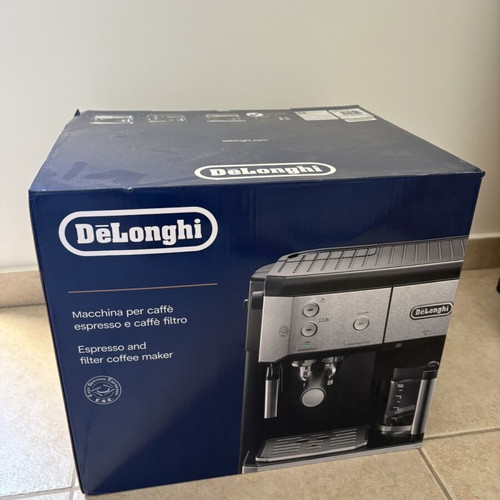 Πολυκαφετιέρα Delonghi BCO Series BCO411.B 1750W 15bar καινούργια, πολυλειτουργική