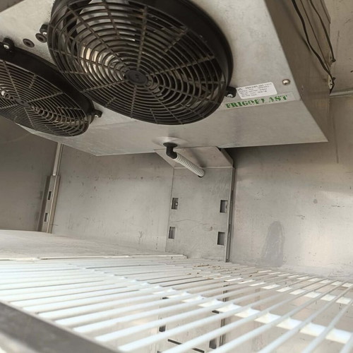 Stainless Steel Refrigeration Cabinet Used With Hinged Doors