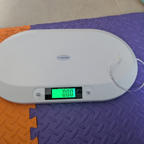 Baby scale like new, up to 15 kg