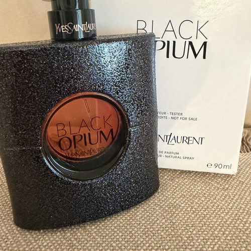 Black Opium Eau de Parfum 90 ml like new