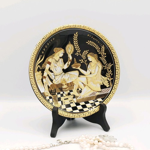 Vintage wall plate like new, 24 carat gold