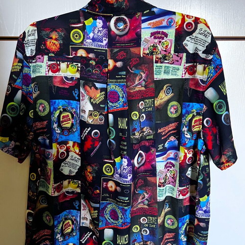 Santa Cruz shirt size Large like new