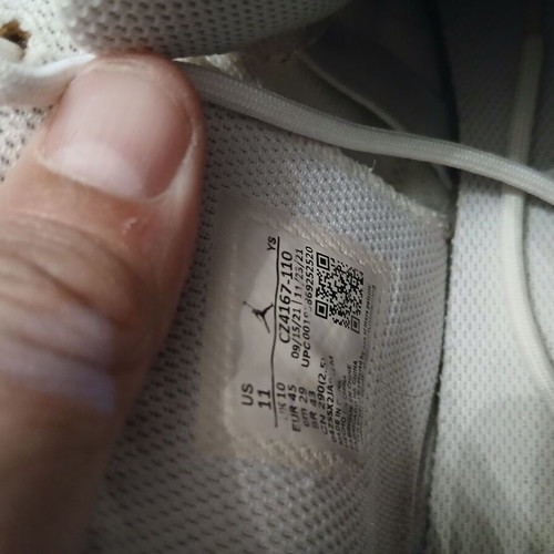 Jordan athletic shoes size 45 used, white