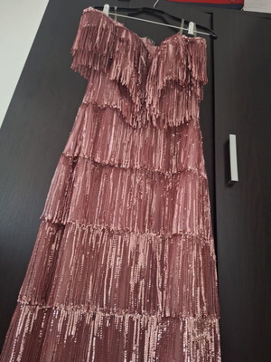 Dress with sequins size 38 pink like new