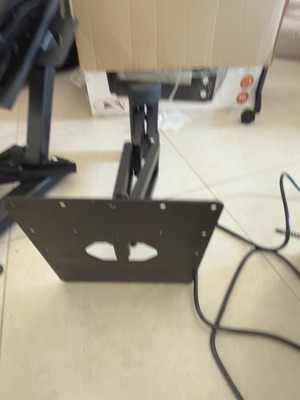 TV mounts like new