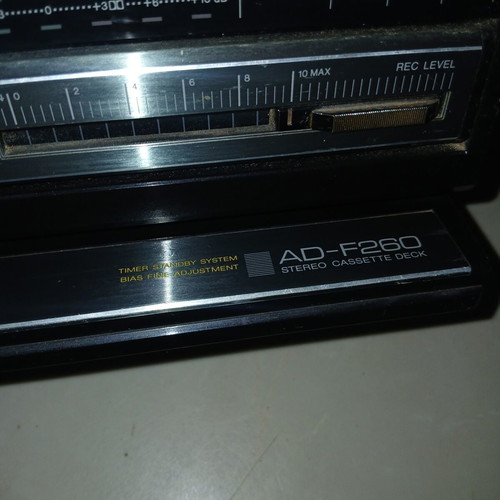 Aiwa AD F260 stereo cassette deck