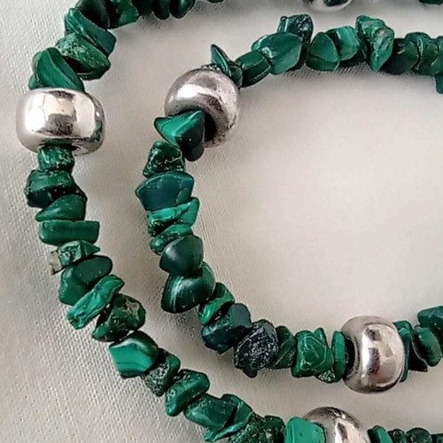 Necklace with natural malachite and 925 silver element new