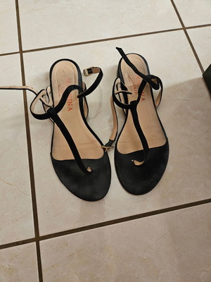 Italian leather suede sandals like new, size 38, black