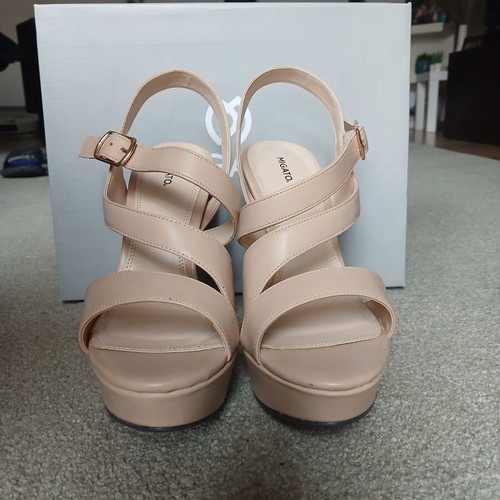 Migato nude platform sandals size 38 like new