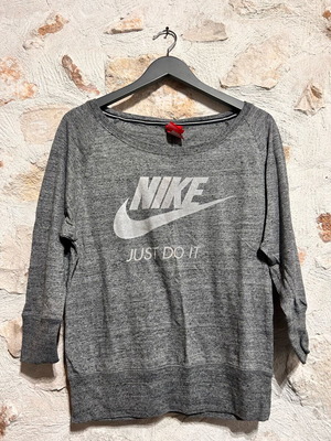 Nike Gym Vintage Grey 3/4 Sleeve Sweatshirt like new, size S