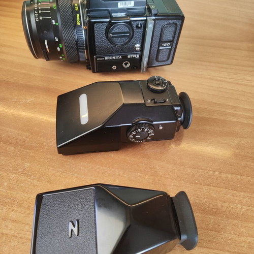 Zenza Bronica ETRSi Medium Format Camera 645 with 50mm F2.8 Lens and Two Prisma Viewfinders like new