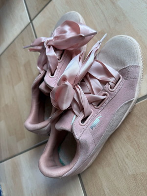 Puma athletic shoes used size 38 pink