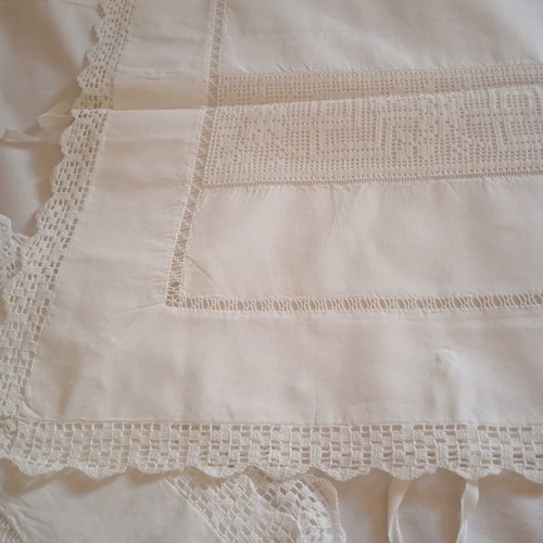 Vintage bridal handmade sheet with 4 handmade pillowcases