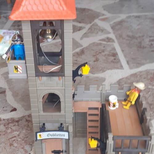 Lyra Playmobil Knight Castle with Box used