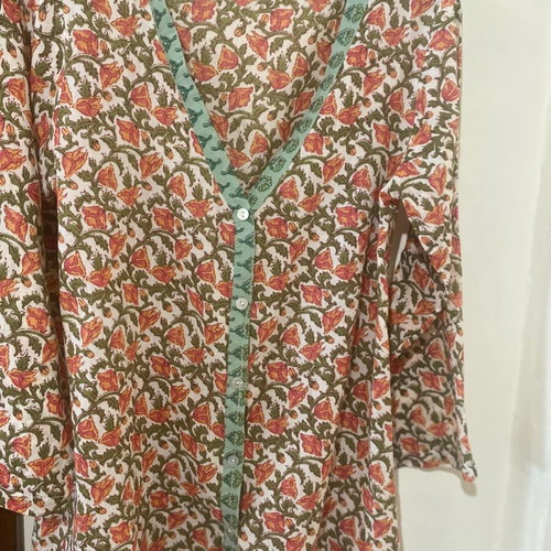 Natural Natura shirt with mint and coral floral pattern, 100% cotton