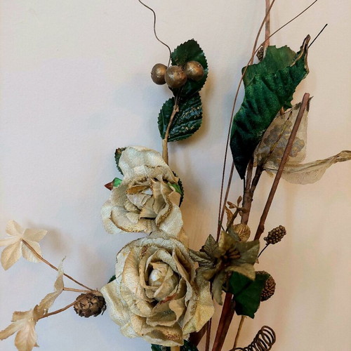 Flower bouquet used as shown in photo