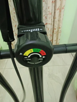 Pegasus elliptical fitness machine like new