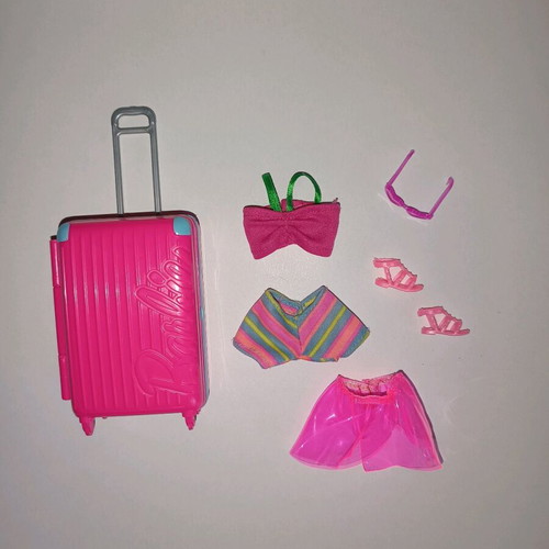 Barbie summer set like new, clothes and accessories pack