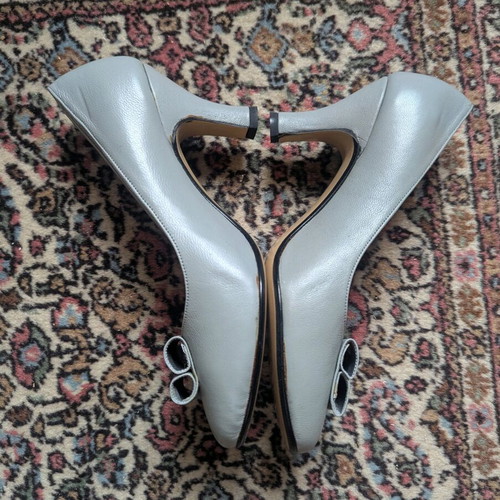 K. KONTOS handmade pumps