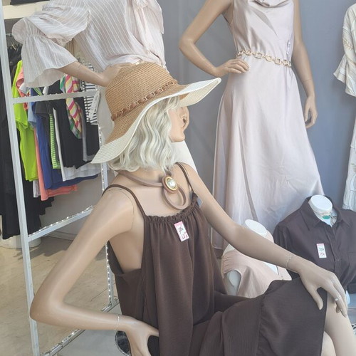 Large Display Equipment Package: 5 Lemantine Mannequins with 10 Wigs & 5 Busts