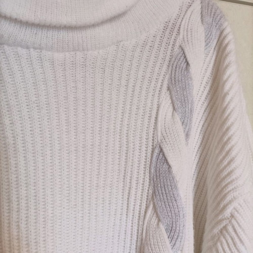 Oversized turtleneck sweater XL used, white with cable knit design