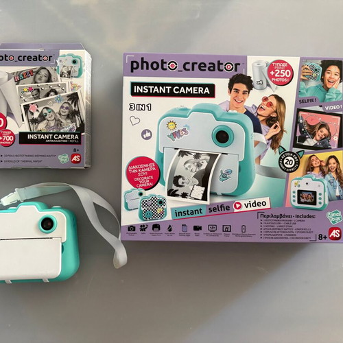 Photo Creator Instant Camera with 10 Rolls like new
