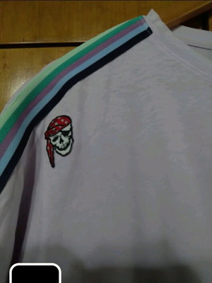 T-shirt that ties in front used, size S