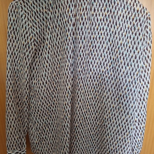 Dixie shirt small size beige like new, 100% polyester